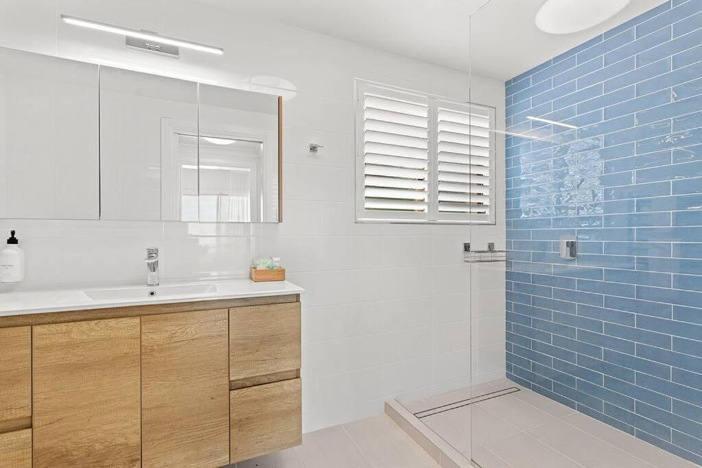 Aqua Vista Apartment Airlie Beach Exterior photo