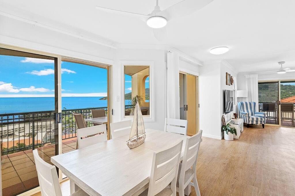 Aqua Vista Apartment Airlie Beach Exterior photo