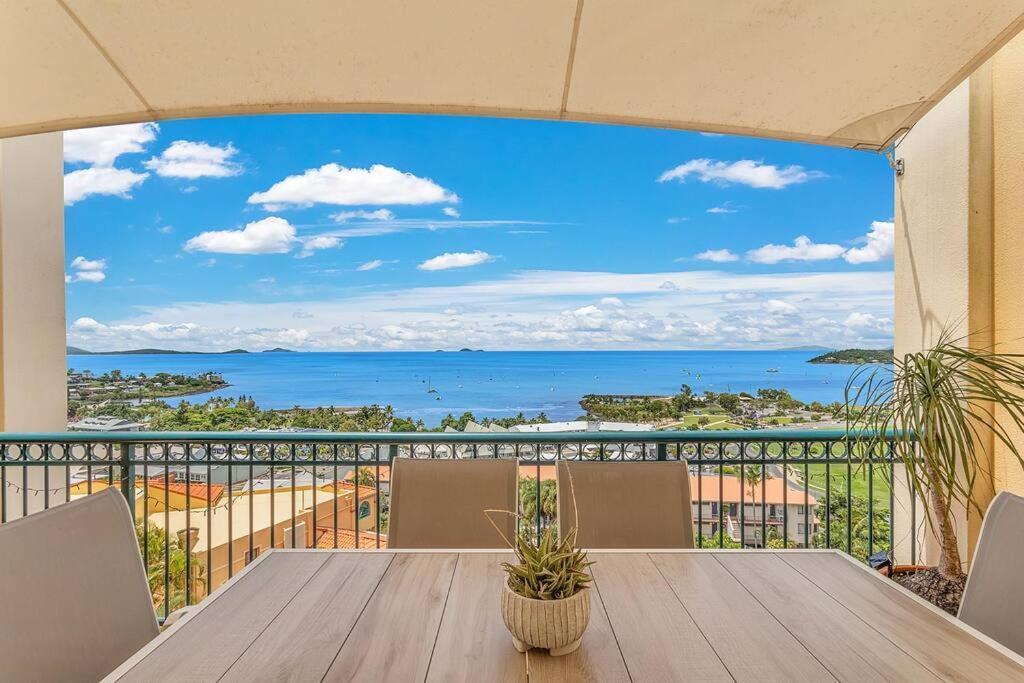Aqua Vista Apartment Airlie Beach Exterior photo